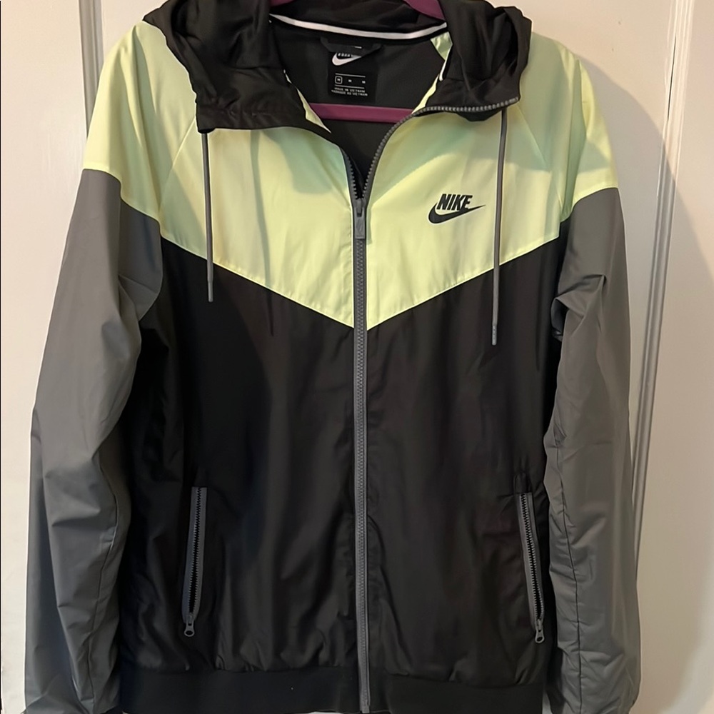 Nike Women's Colorblock Windbreaker Jacket - Black, Grey, and Yellow